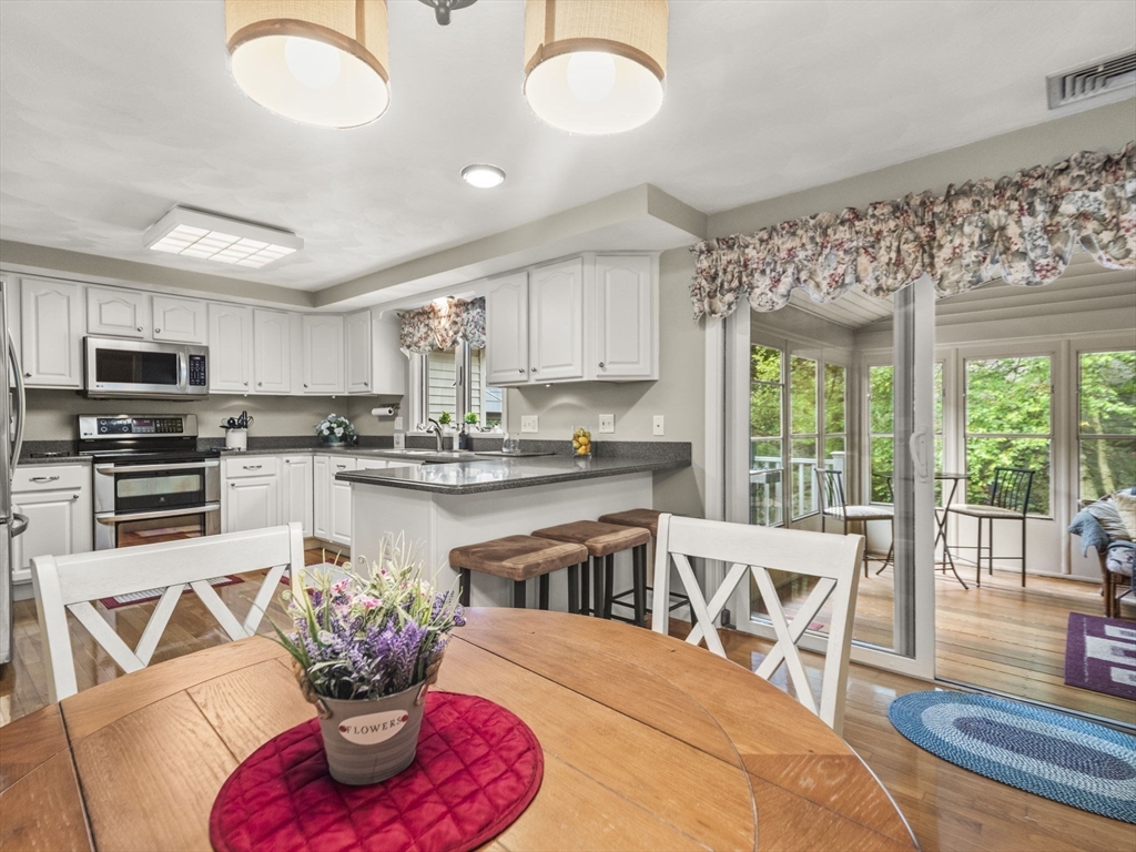 25 Dexter Rd