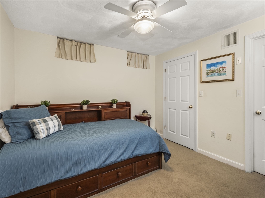 25 Dexter Rd
