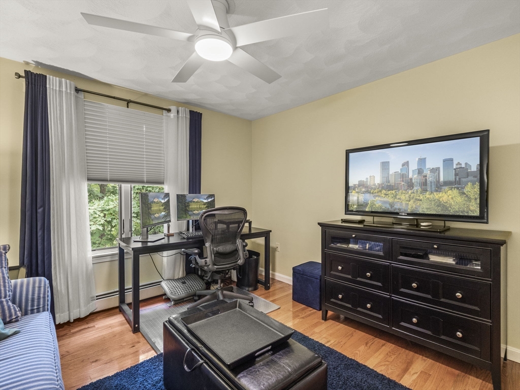25 Dexter Rd