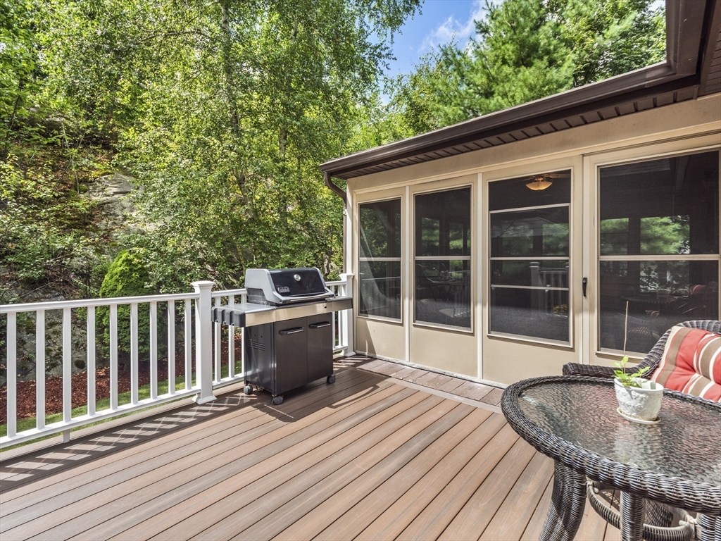 25 Dexter Rd