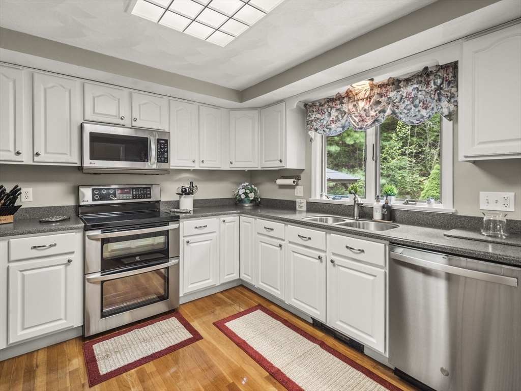 25 Dexter Rd