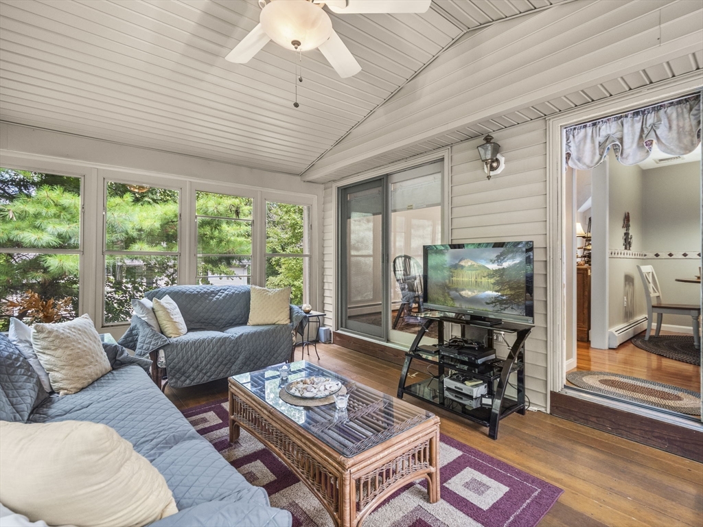 25 Dexter Rd
