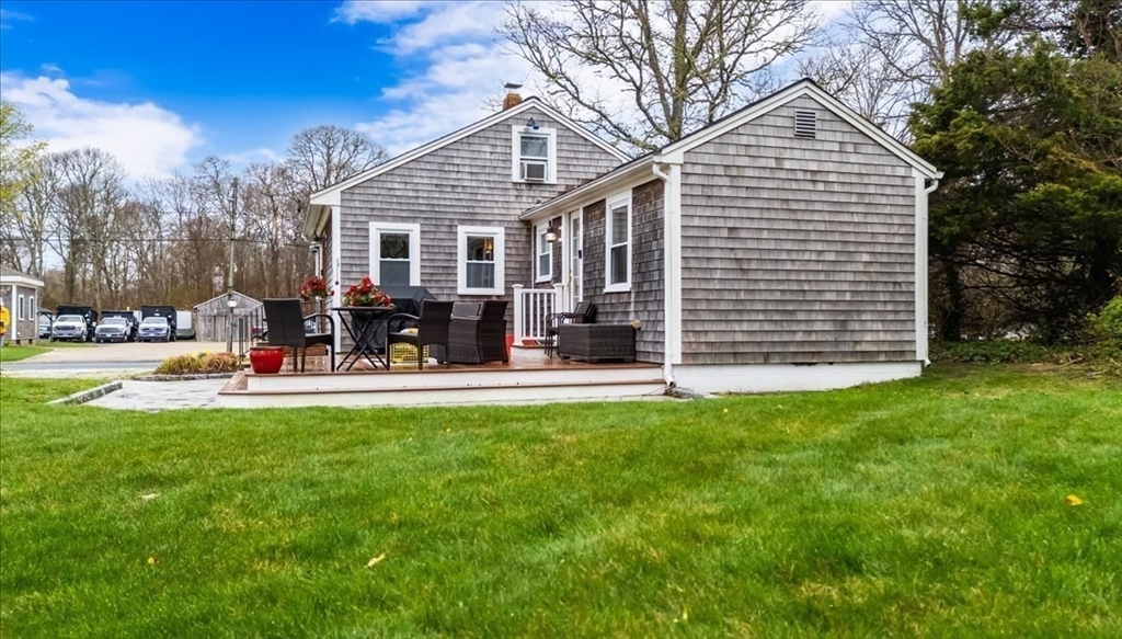 34 Railroad Ave