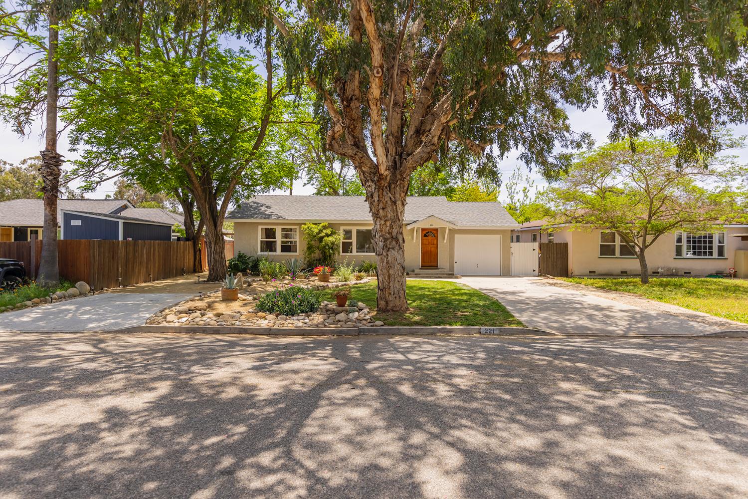 221 El Camino Drive