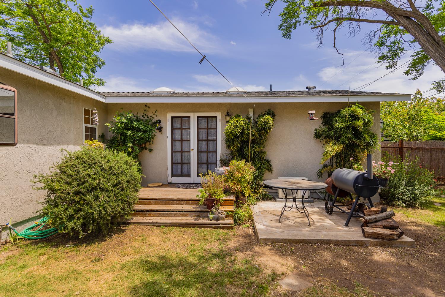 221 El Camino Drive