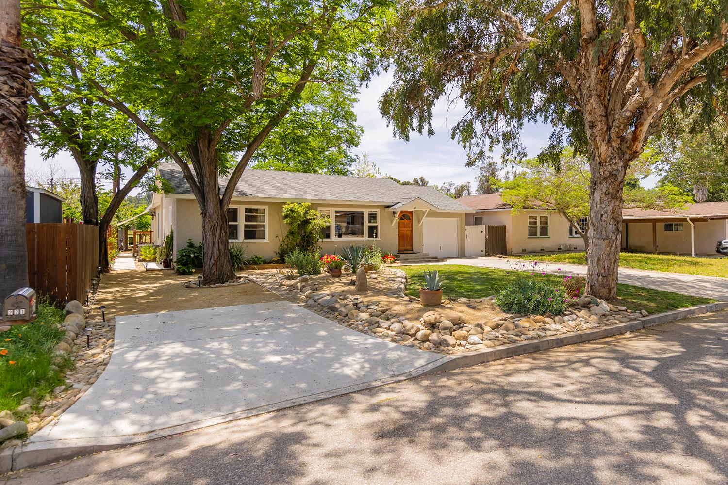 221 El Camino Drive