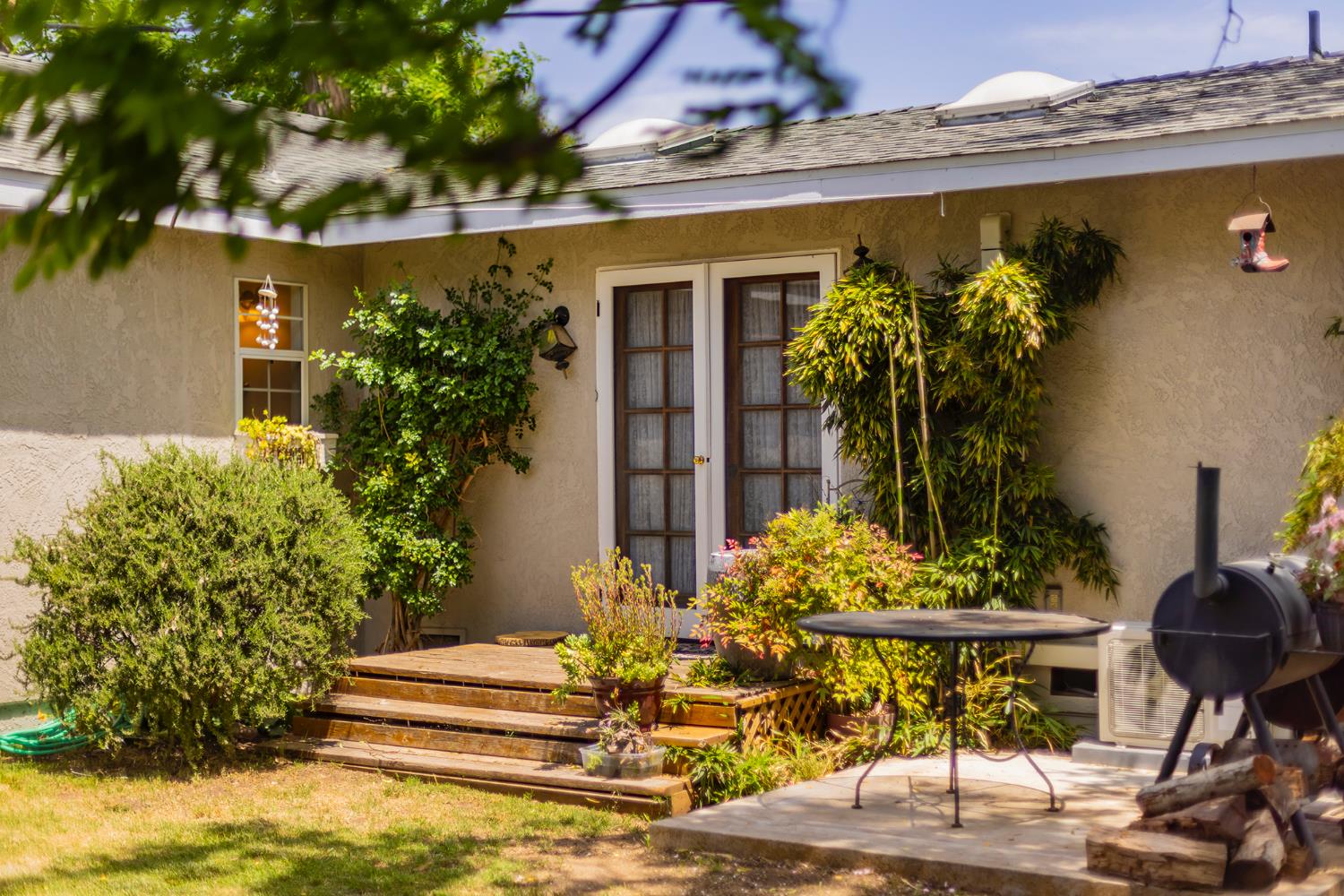 221 El Camino Drive