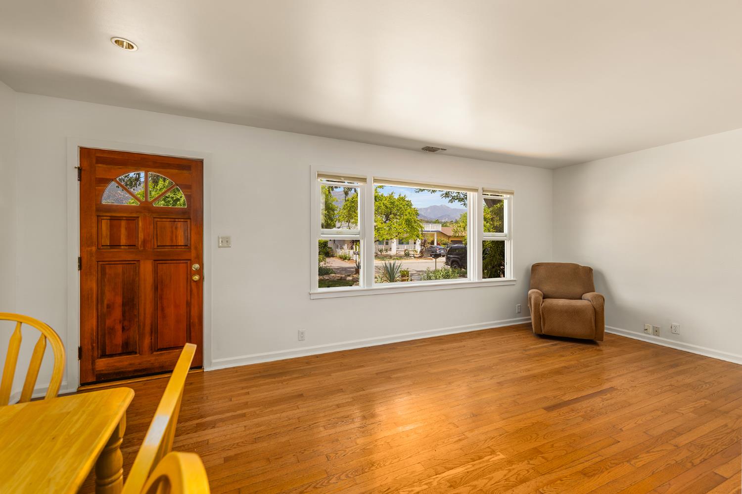 221 El Camino Drive