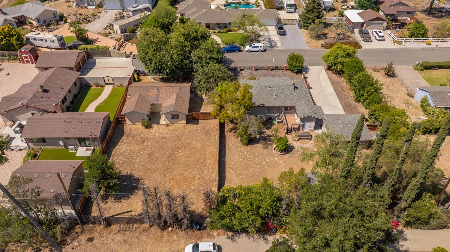 25 Del Valle Street