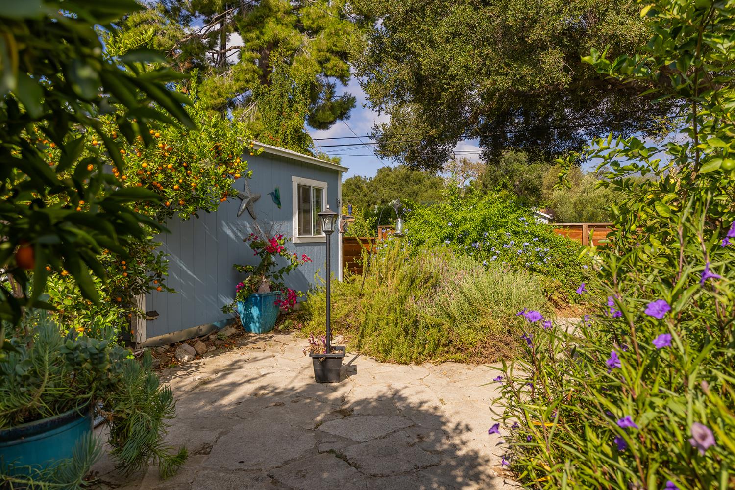 160 N Encinal Avenue