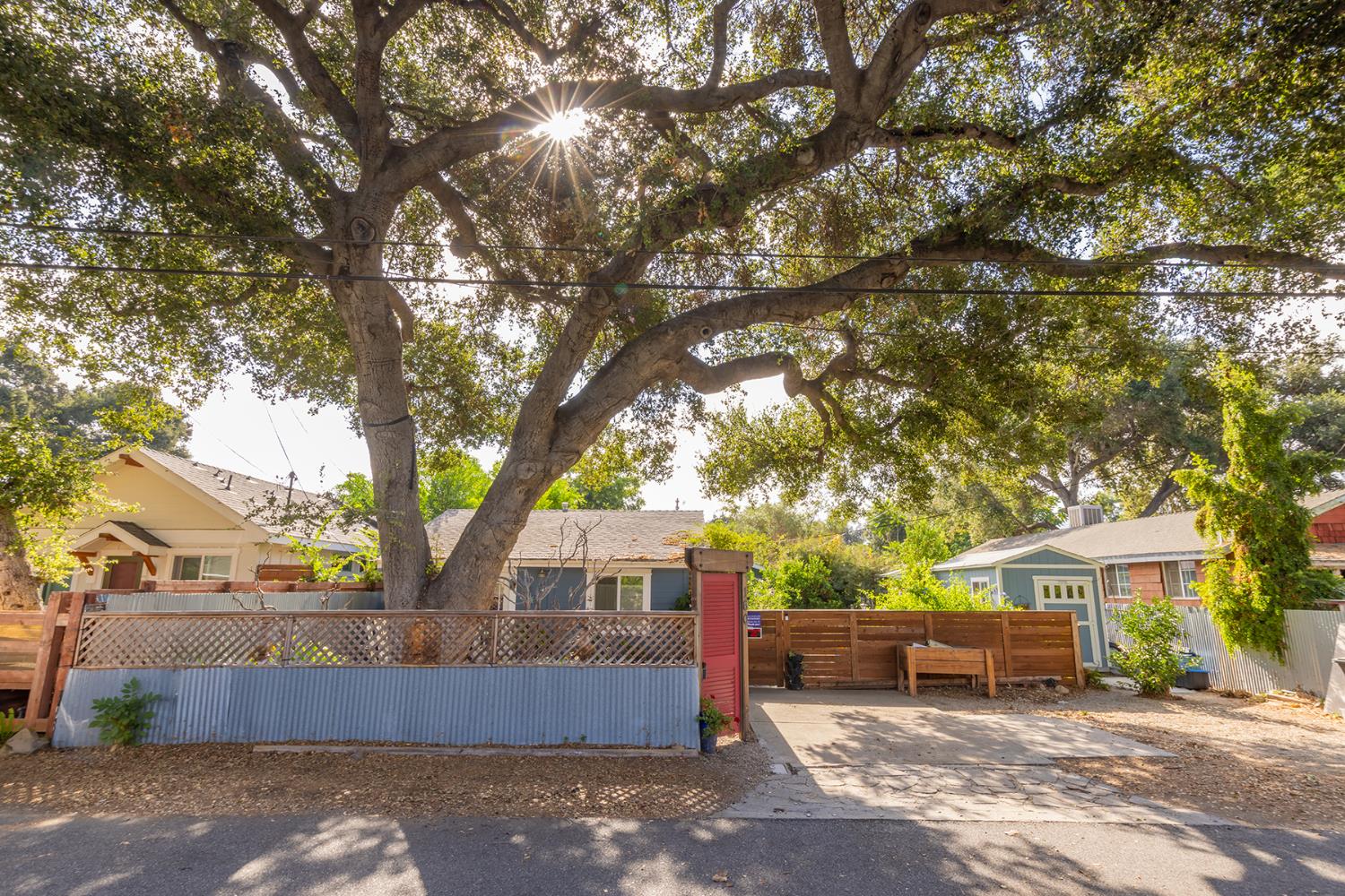 160 N Encinal Avenue