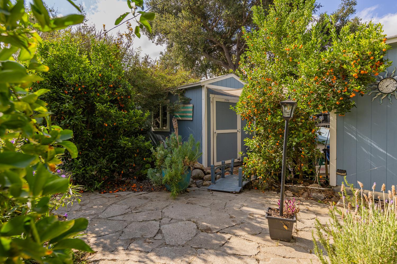 160 N Encinal Avenue
