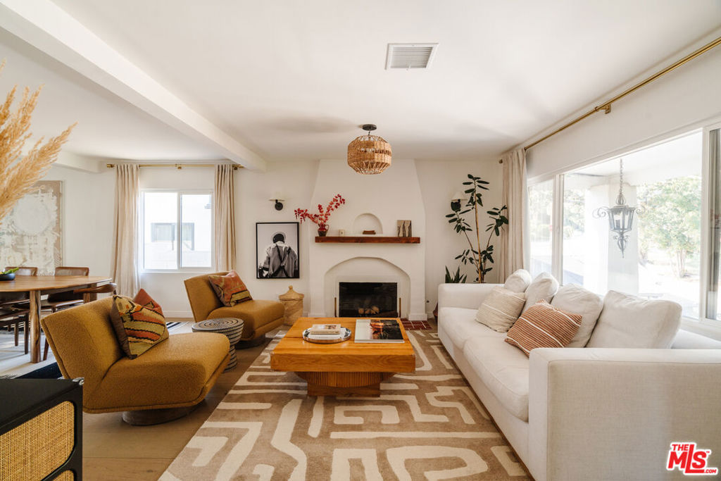 5229 Lunsford Drive