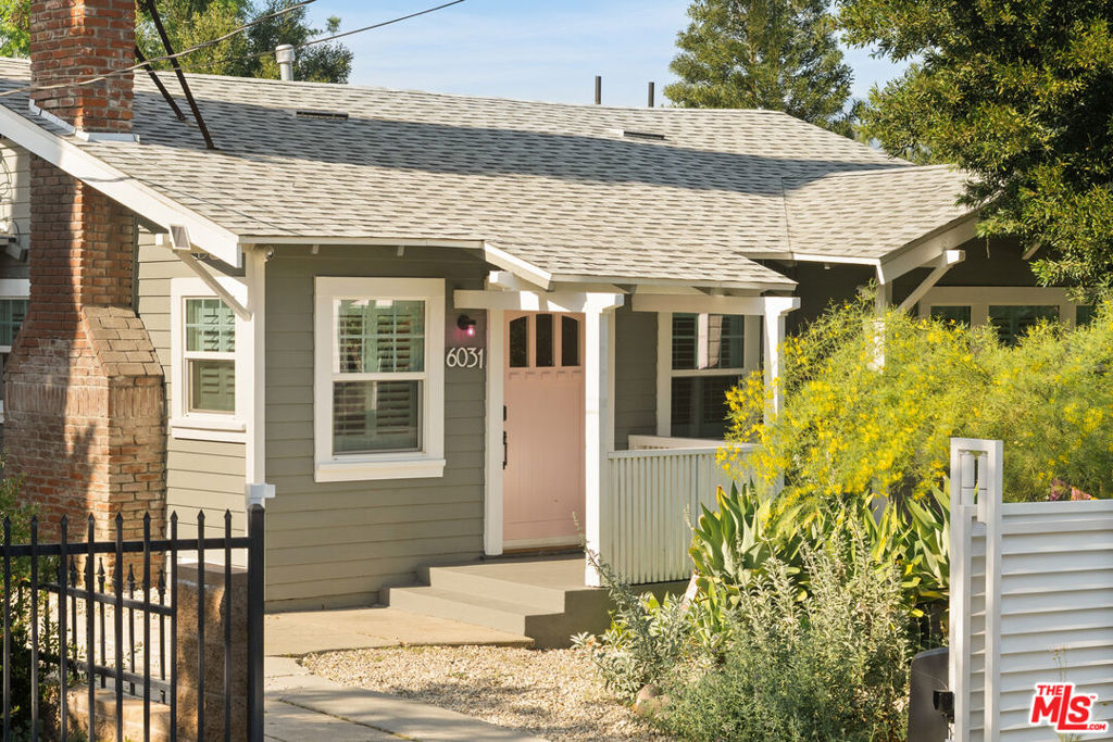6031 Mesa Avenue