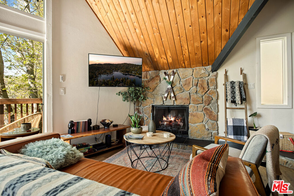 26364 Thunderbird Drive