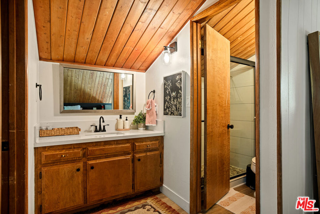 26364 Thunderbird Drive