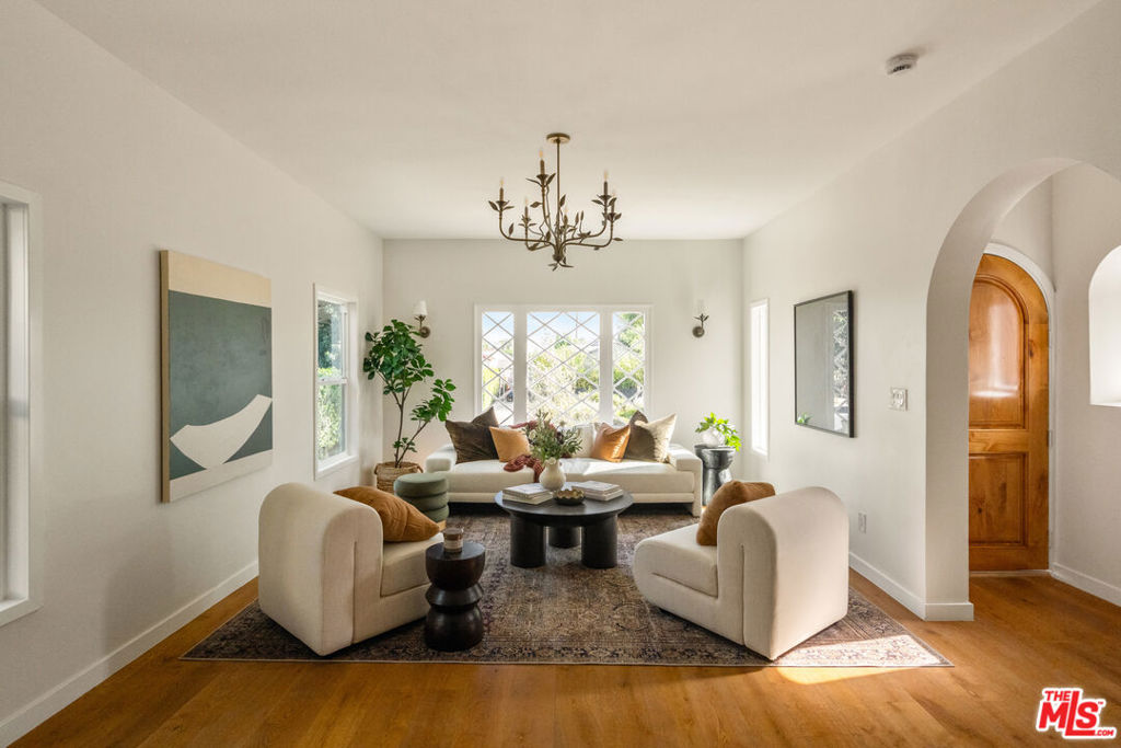 3749 W 59th Street