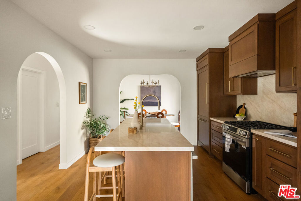 3749 W 59th Street