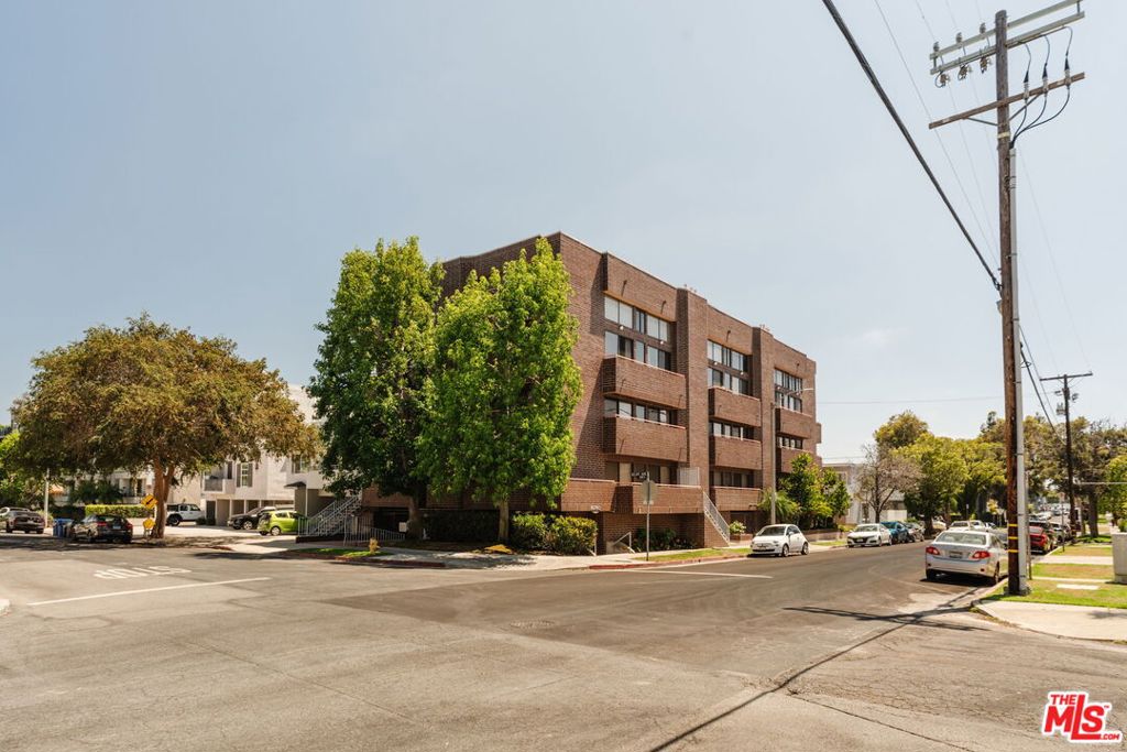 10760 Missouri Avenue 102