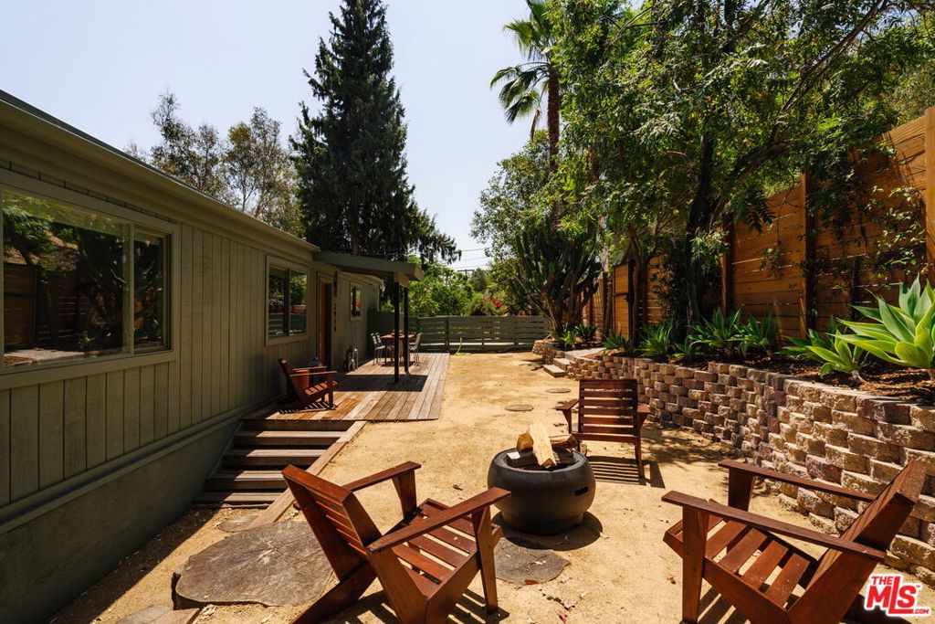 3958 Glenalbyn Drive