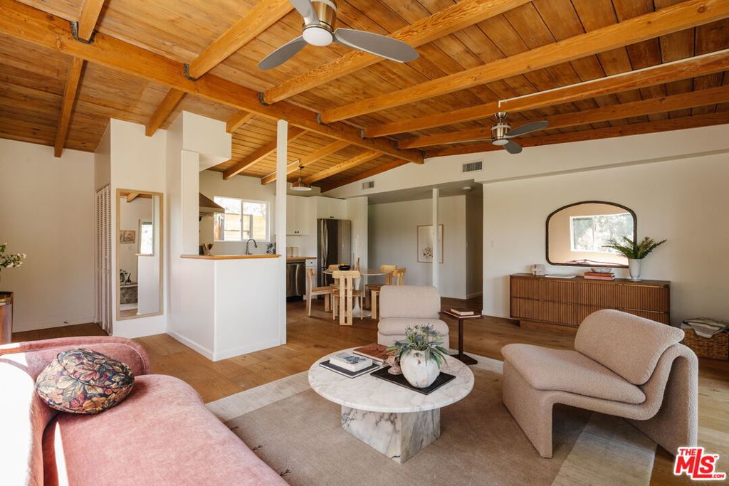 3958 Glenalbyn Drive
