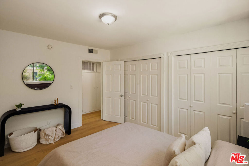 6251 Coldwater Canyon Avenue 206