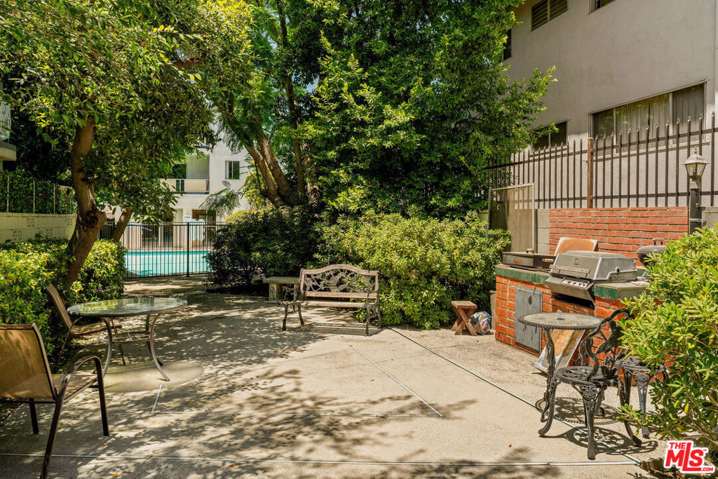 6251 Coldwater Canyon Avenue 206