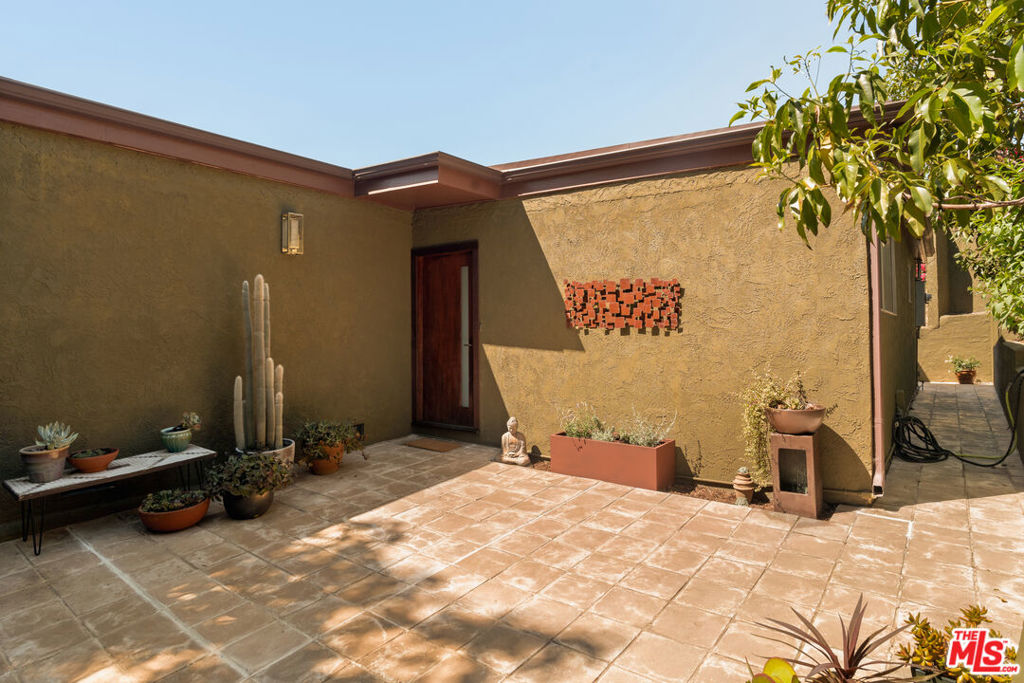 2415 Hines Drive