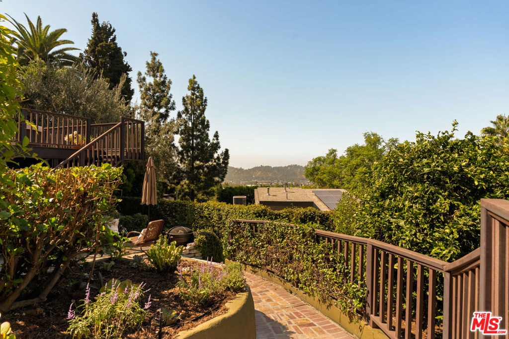 2415 Hines Drive