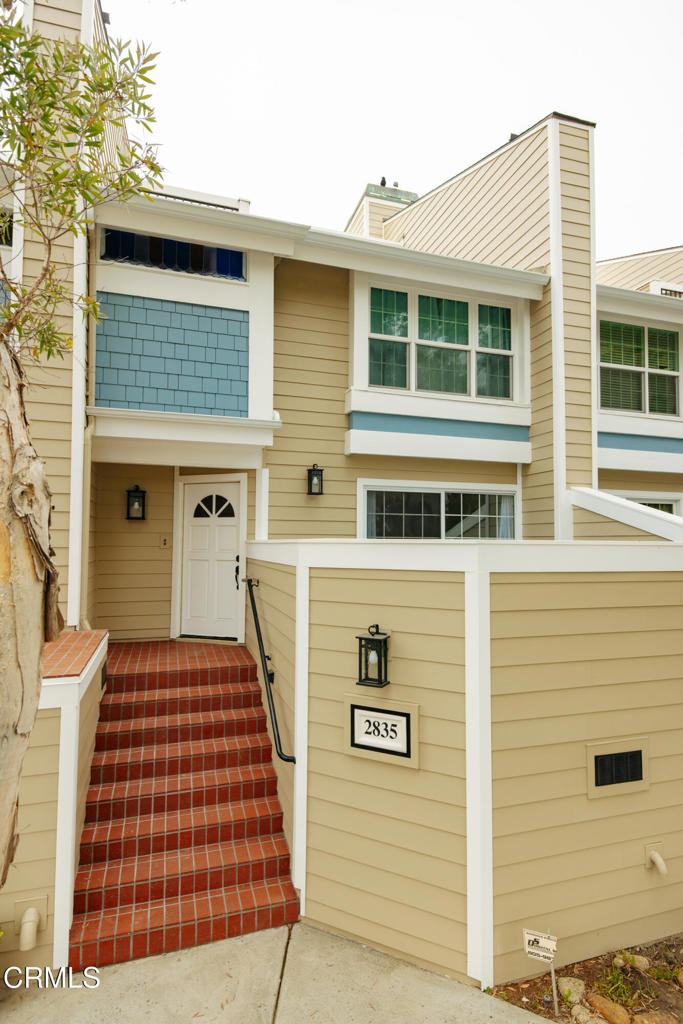 2835 Harbor Boulevard