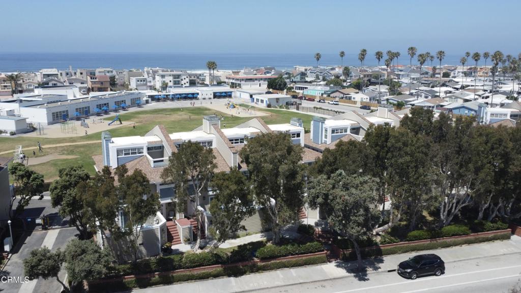 2835 Harbor Boulevard