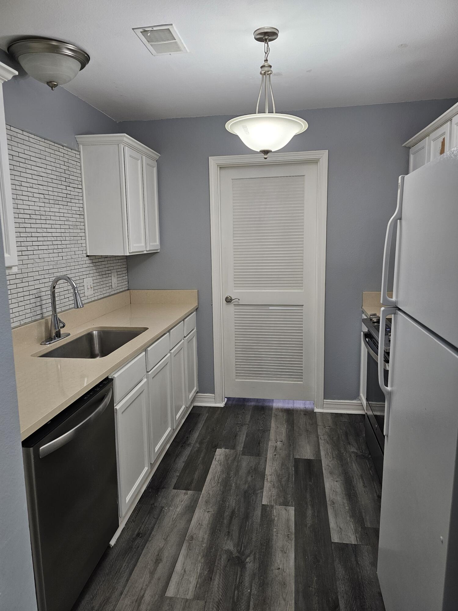 195 Toni Lane Unit: 3 (C)