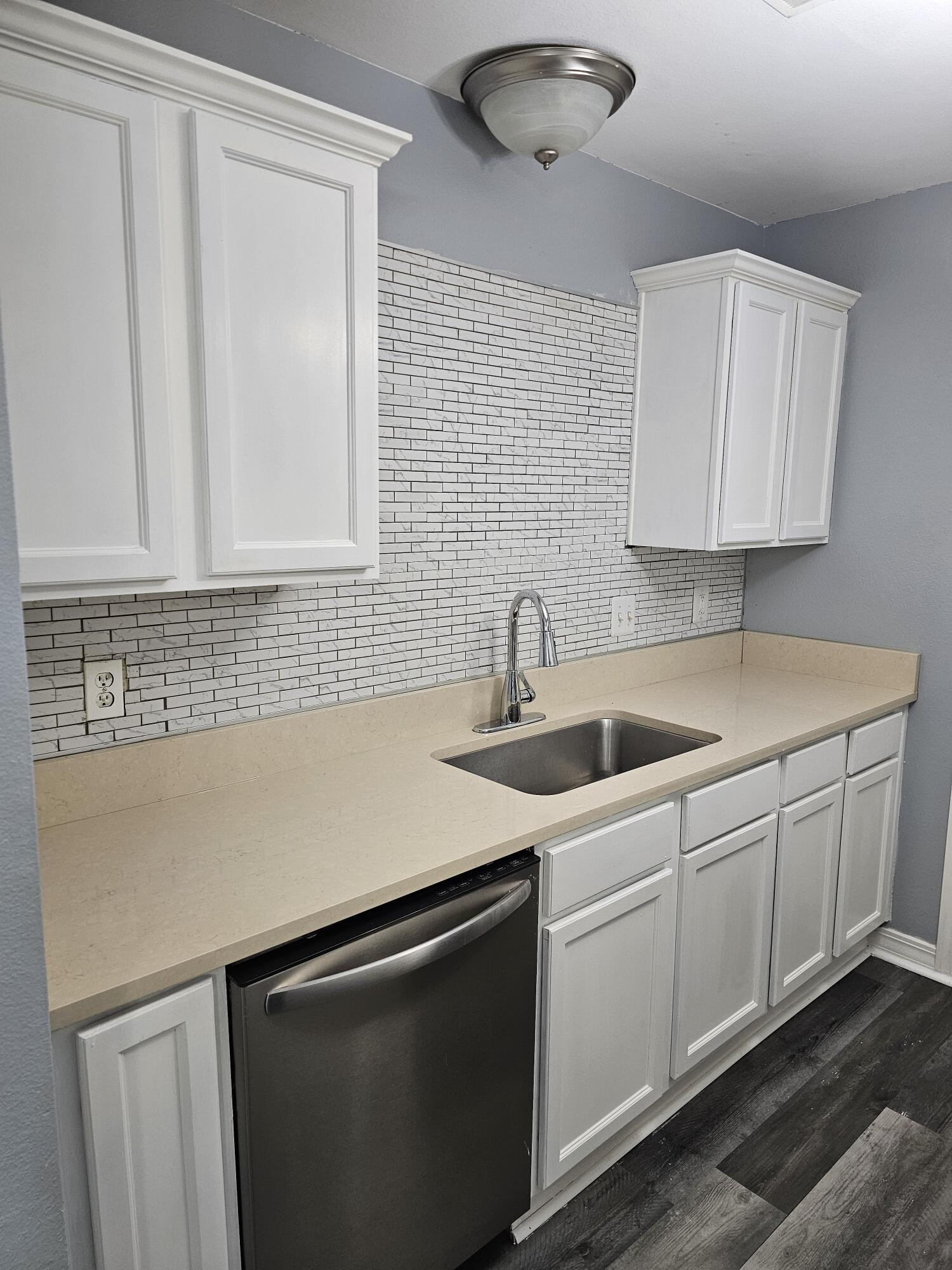 195 Toni Lane Unit: 3 (C)