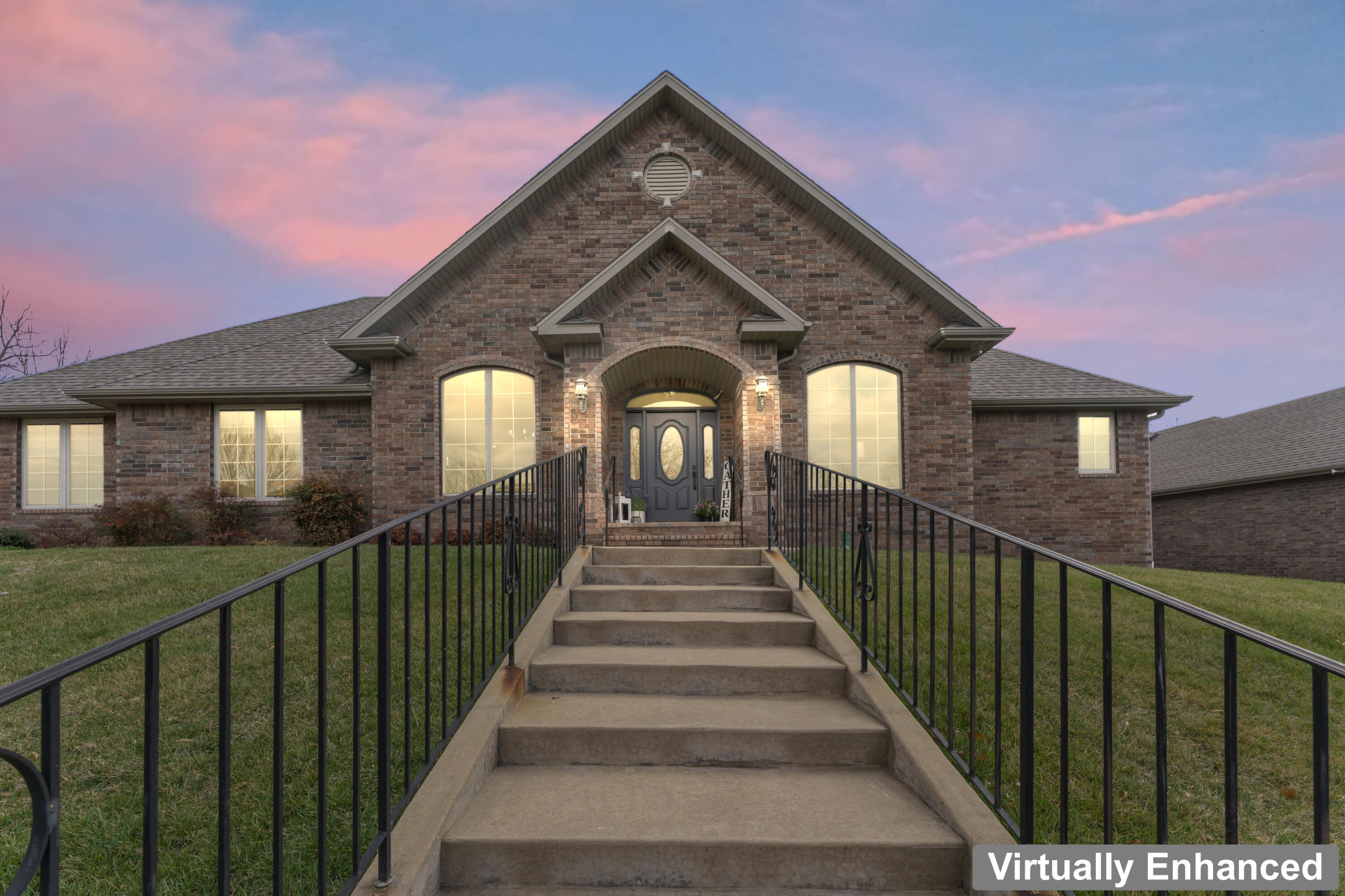 5348 S Woodfield Avenue