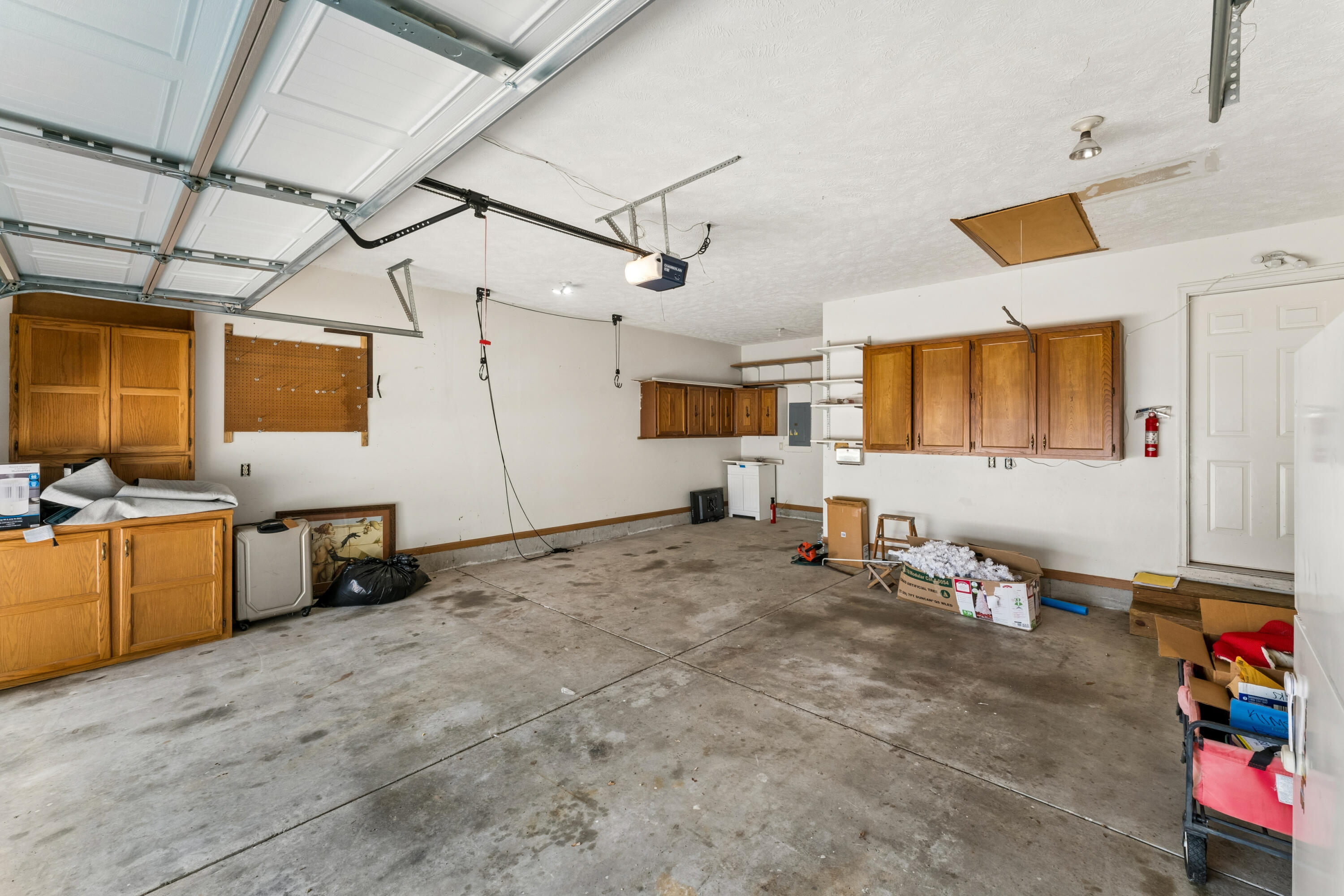 611 S Countryside Avenue