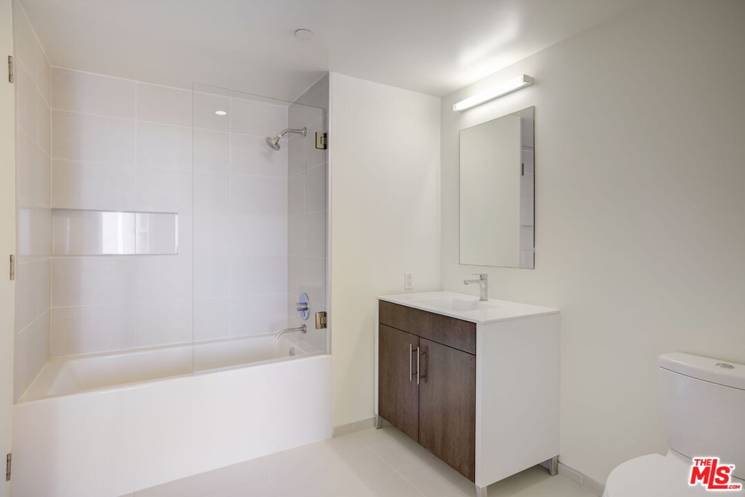 8500 W Sunset Unit: E602