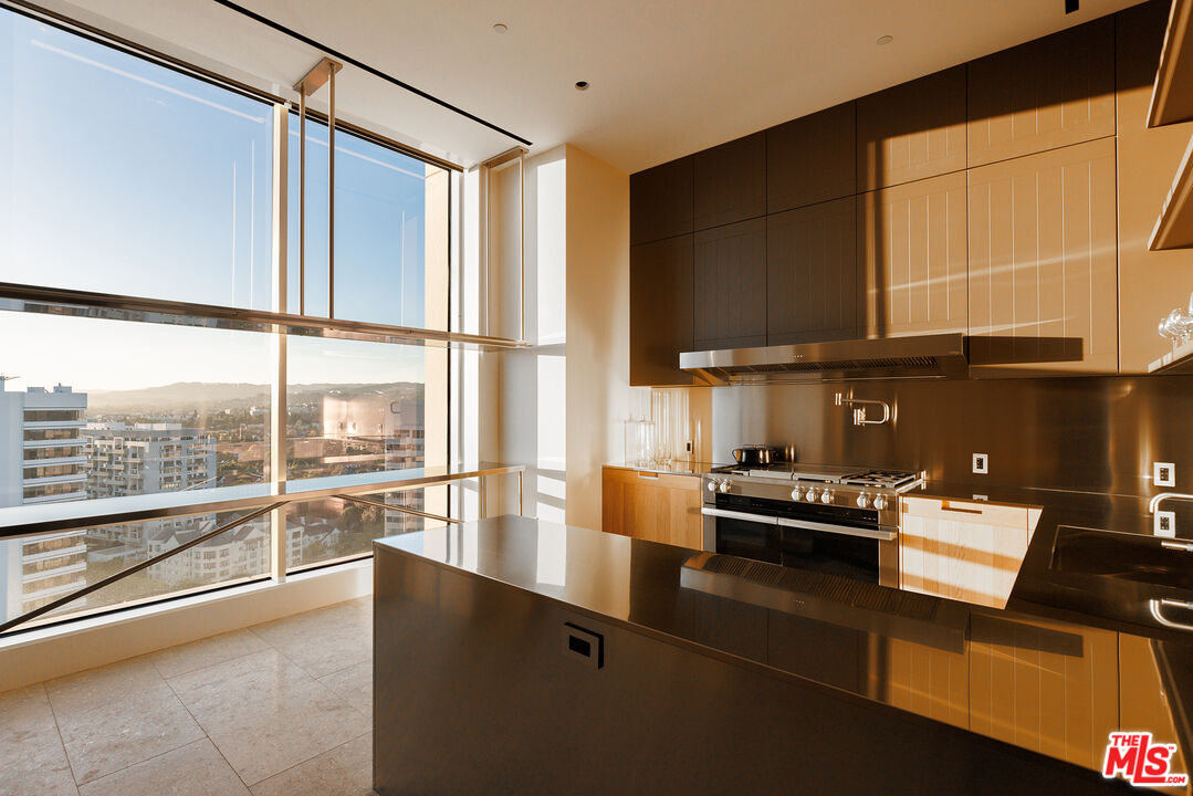 1200 Club View Dr Unit: 22