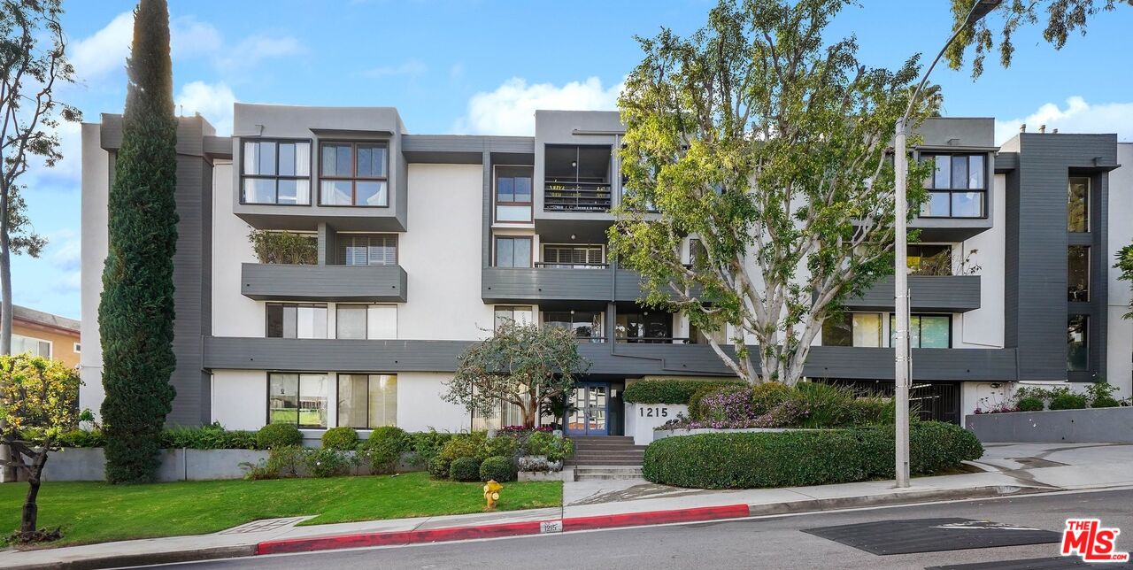 1215 N Olive Dr Unit: 306