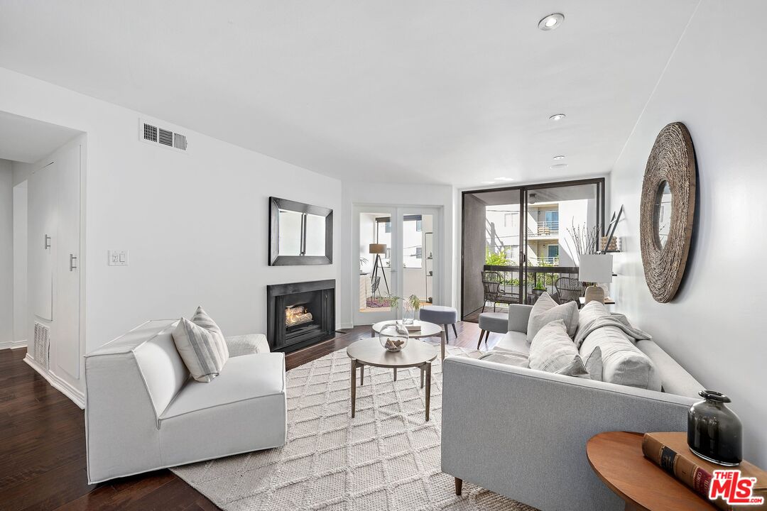 1215 N Olive Dr Unit: 306