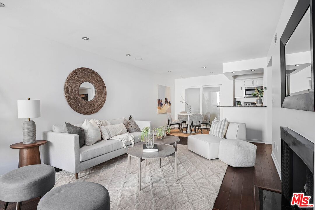 1215 N Olive Dr Unit: 306