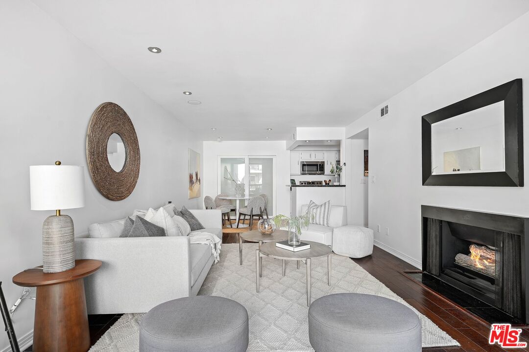 1215 N Olive Dr Unit: 306