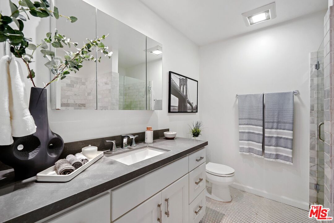 1215 N Olive Dr Unit: 306