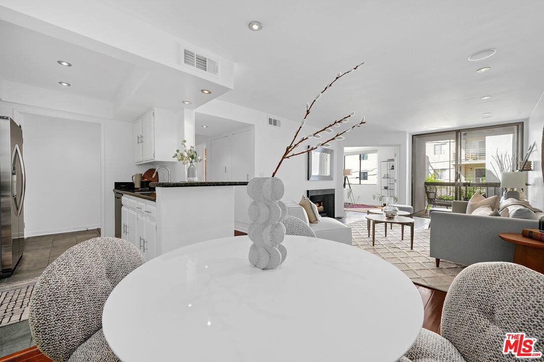 1215 N Olive Dr Unit: 306