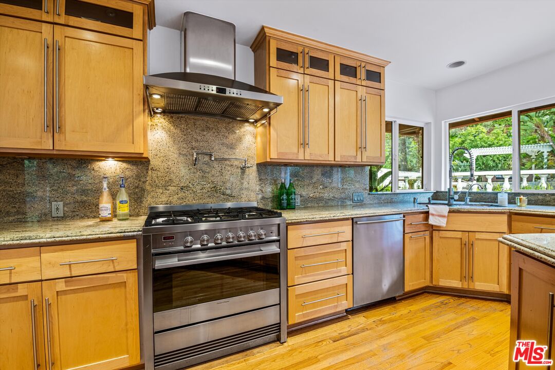 2332 Malaga Rd