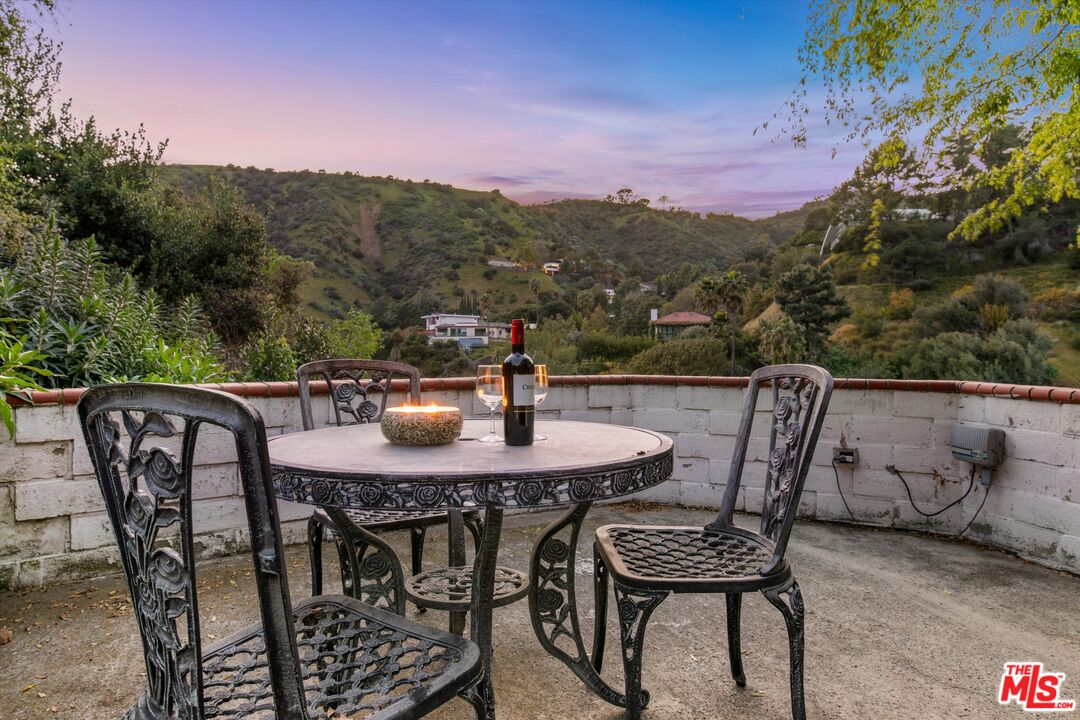 2332 Malaga Rd