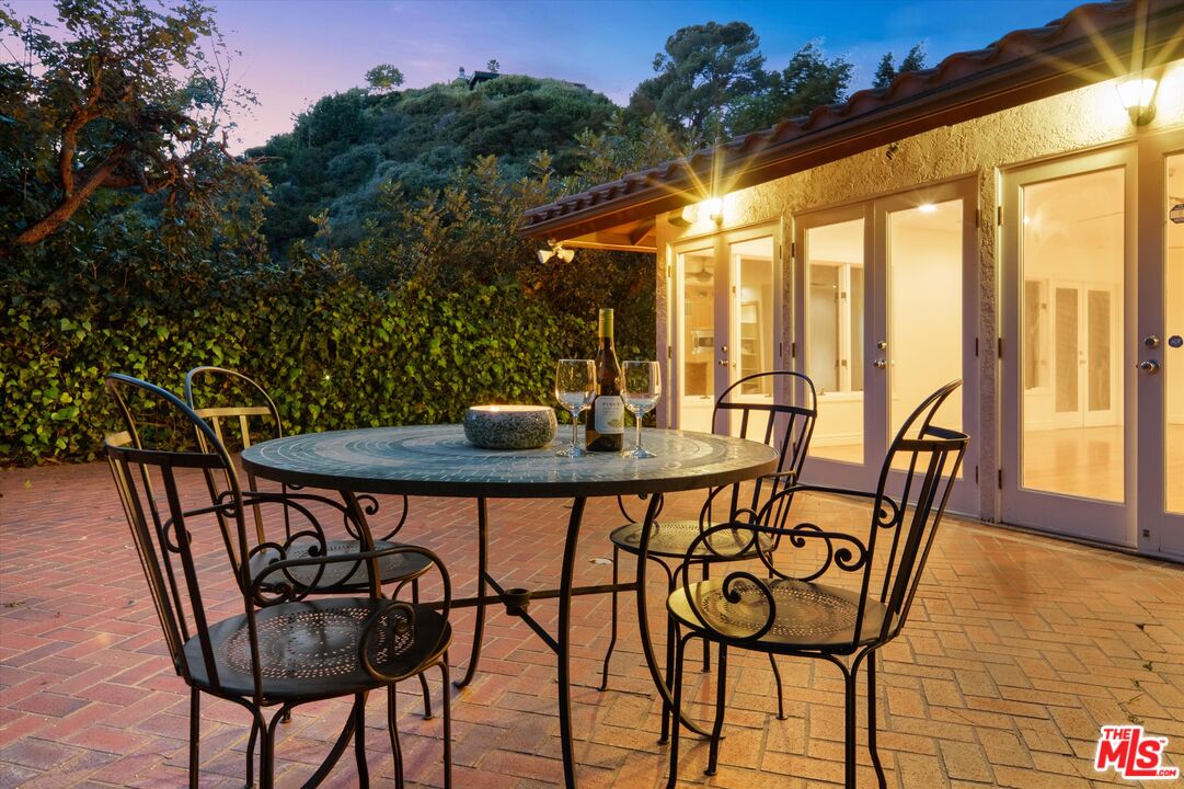 2332 Malaga Rd