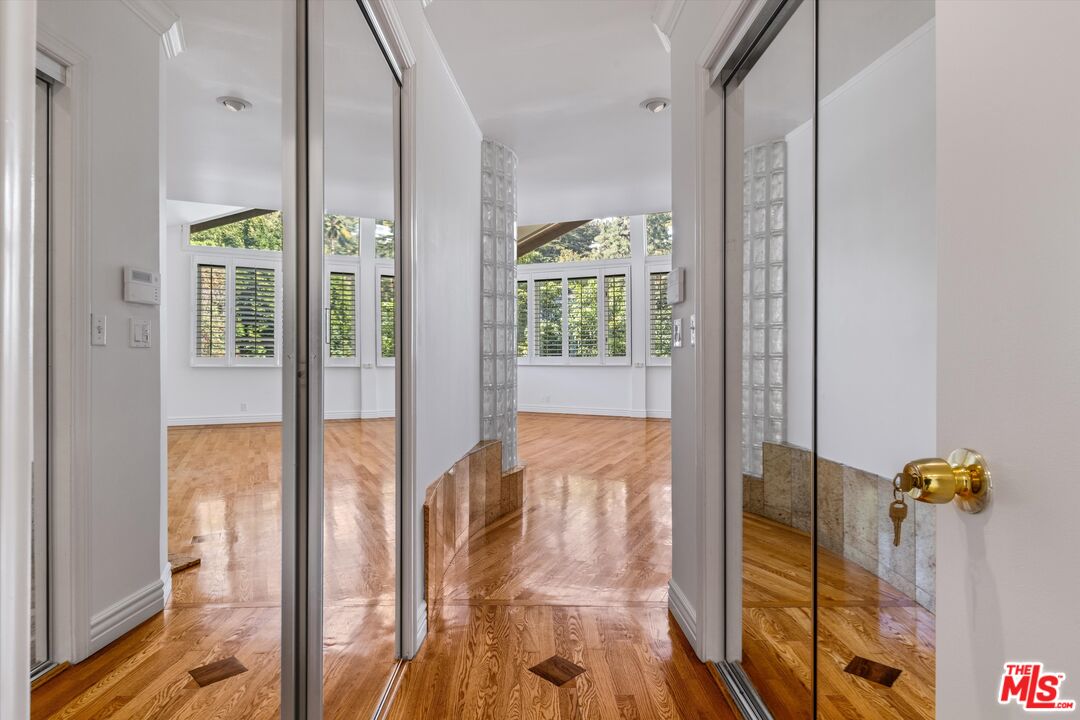 2332 Malaga Rd
