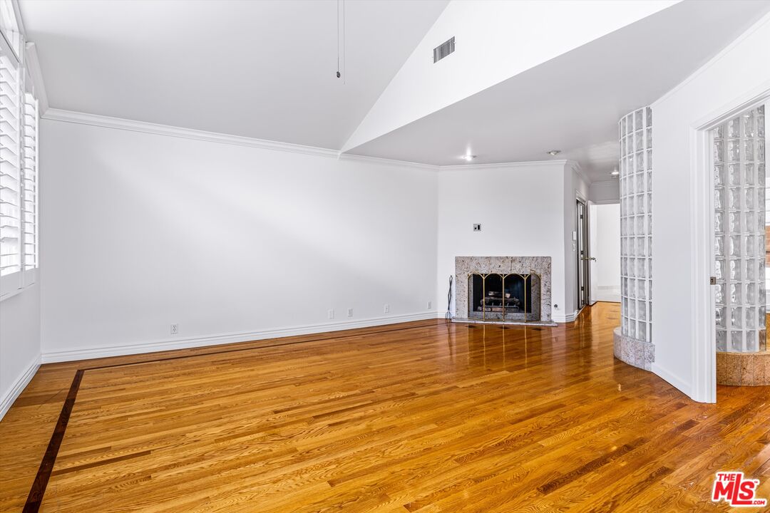 2332 Malaga Rd