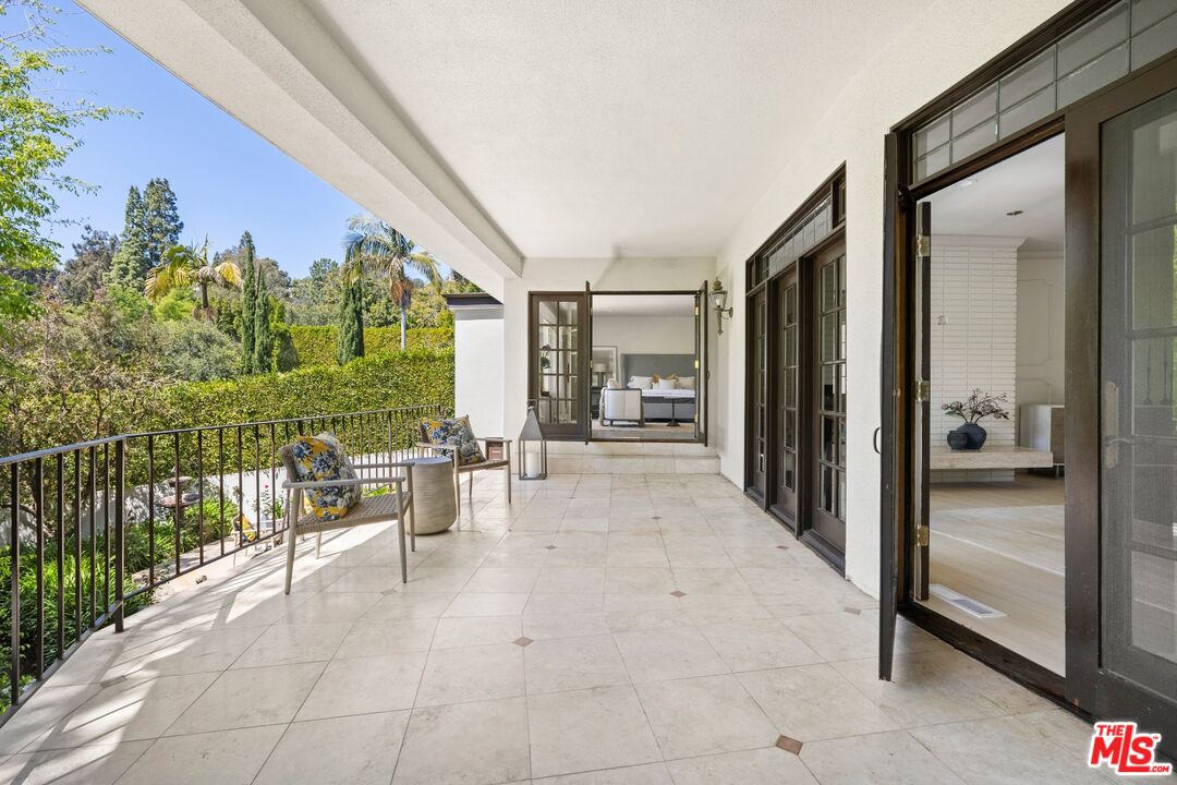 1163 Angelo Dr