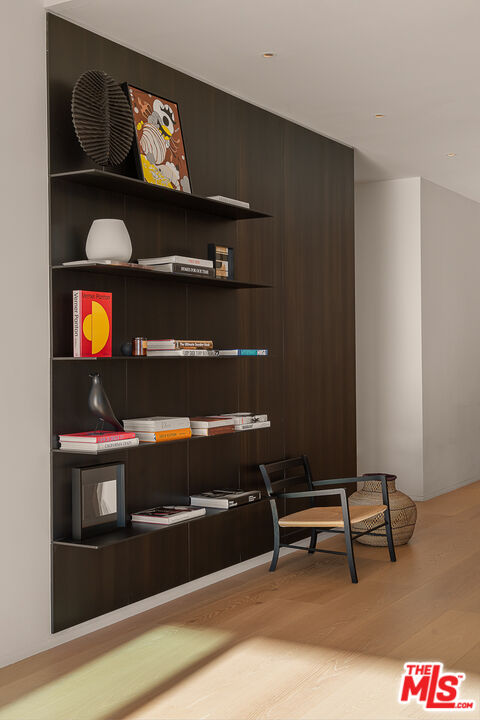 9040 W Sunset Blvd Unit: 1001